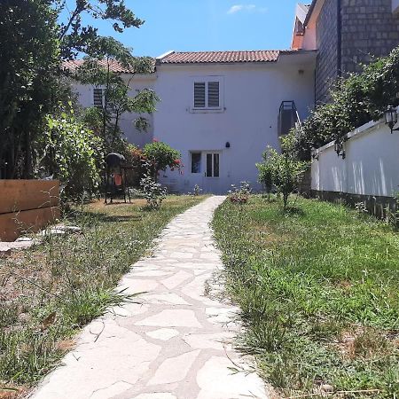 Beach House Buljarica Petrovac Bagian luar foto