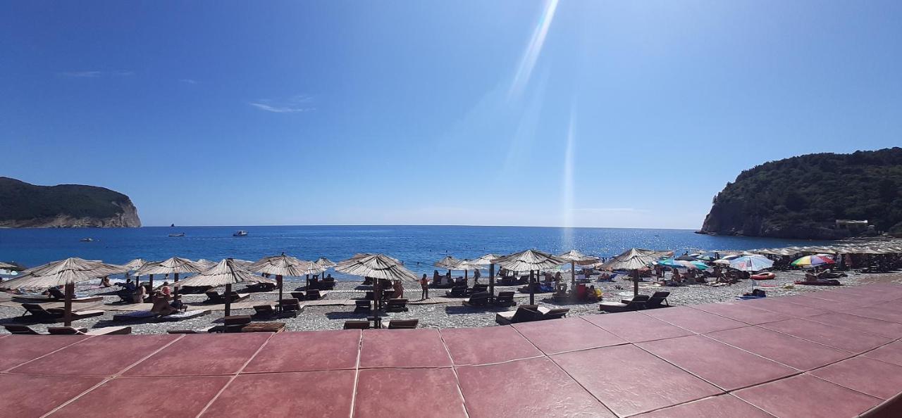 Beach House Buljarica Petrovac Bagian luar foto
