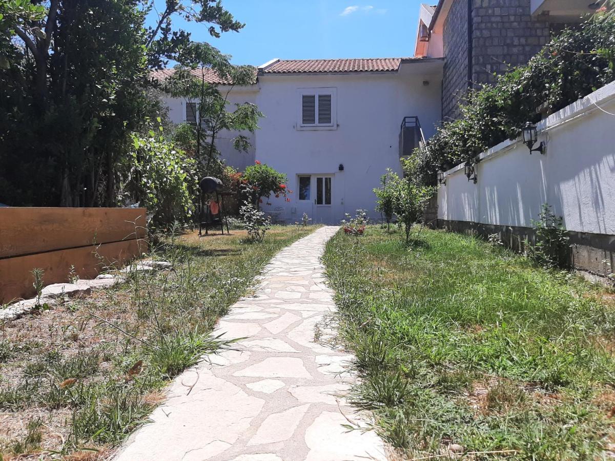 Beach House Buljarica Petrovac Bagian luar foto