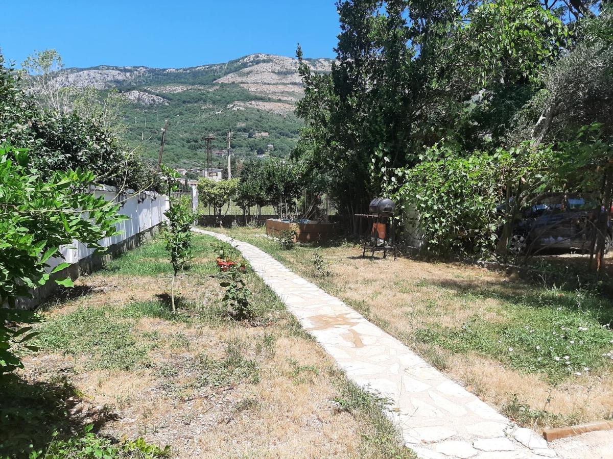 Beach House Buljarica Petrovac Bagian luar foto