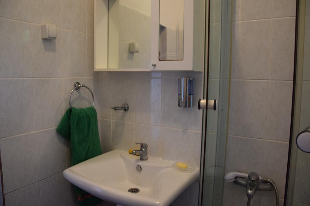 Beach House Buljarica Petrovac Bagian luar foto