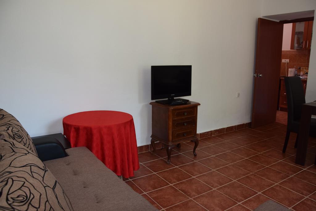 Beach House Buljarica Petrovac Bagian luar foto